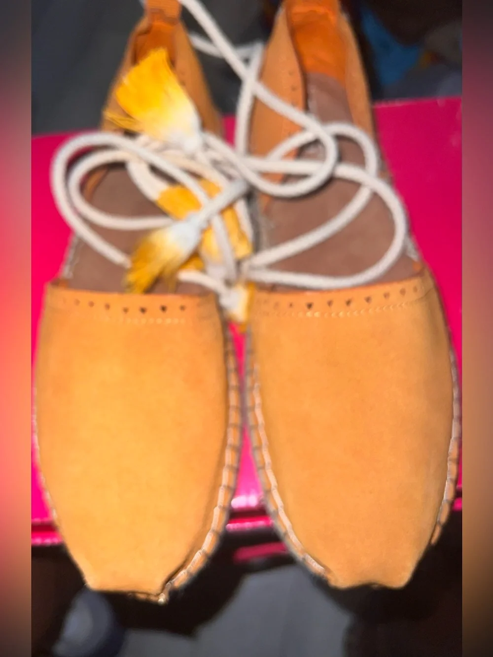 TOMS Katalina Saffron Yellow Suade Lace Up Espadrille Flats Sz 7.5 EUC